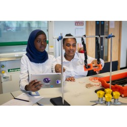 SCIENCE KIT PHYSICS LAB en el aula