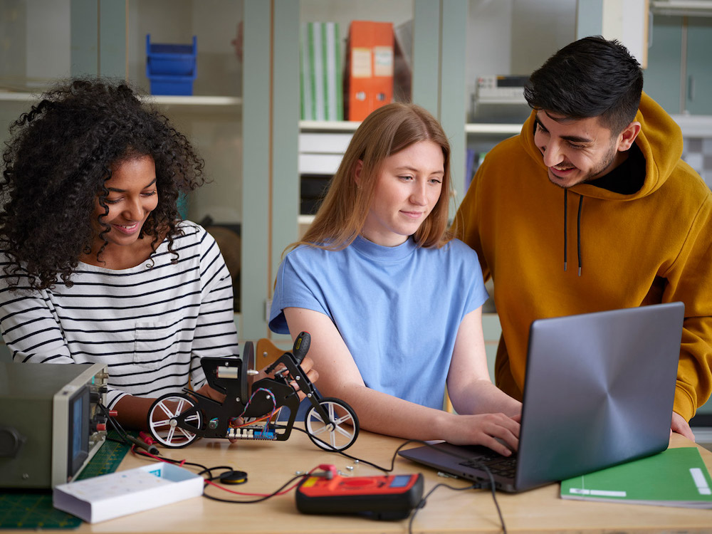 ARDUINO UNIVERSIDAD