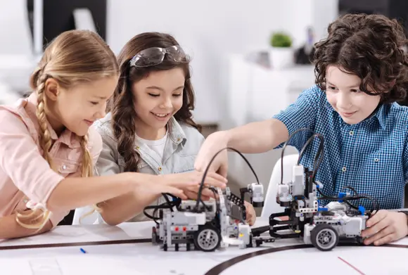 Creatividad, comunicación y trabajo en equipo en primaria