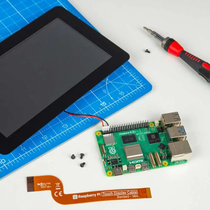 raspberry-pi-touch-display-2-720x1280-img02.webp